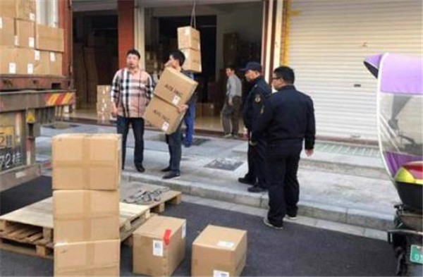 深圳到遼寧丹東物流公司、廣東坪山到遼寧丹東物流公司、電話